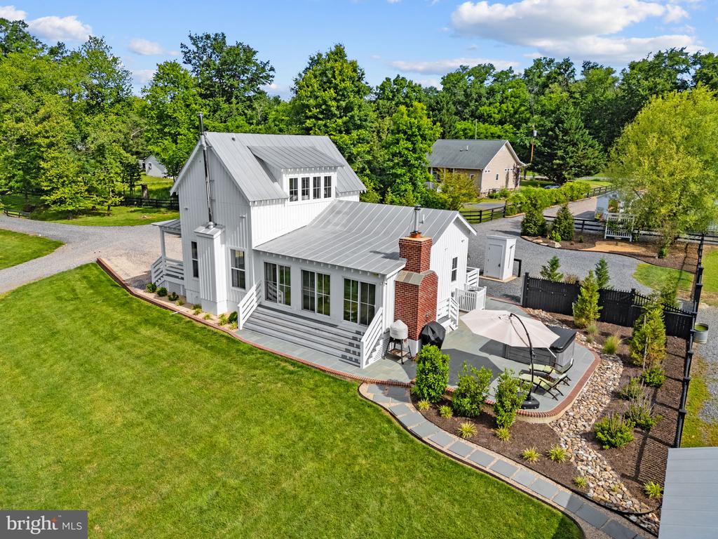 35321 SNAKE HILL ROAD
