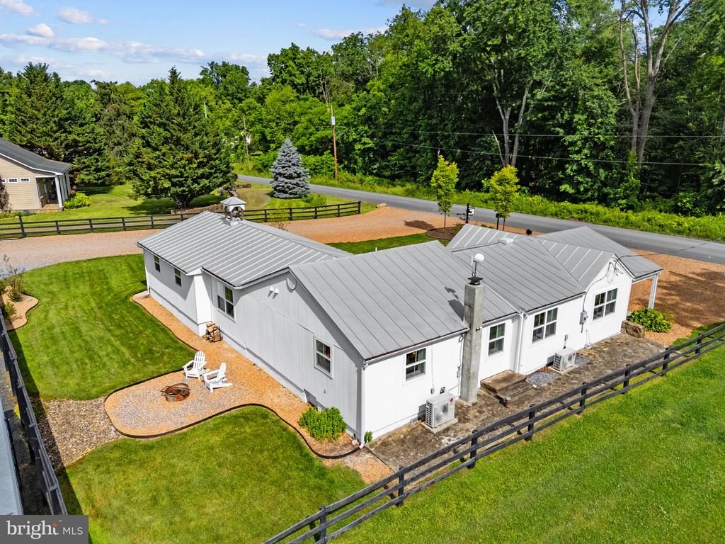 35327 SNAKE HILL ROAD
