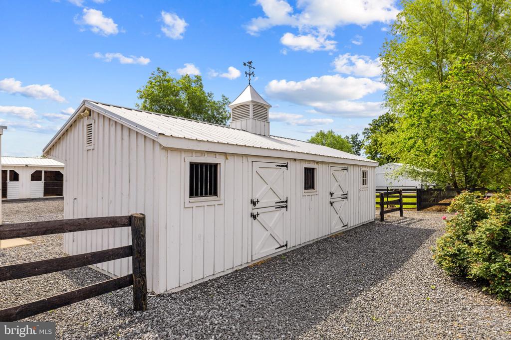 35327 SNAKE HILL ROAD