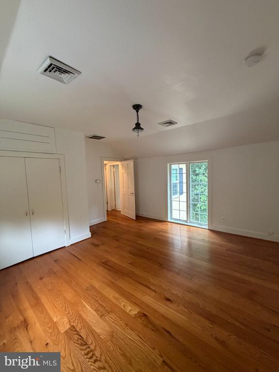 33709 CLIFTON FARM LANE