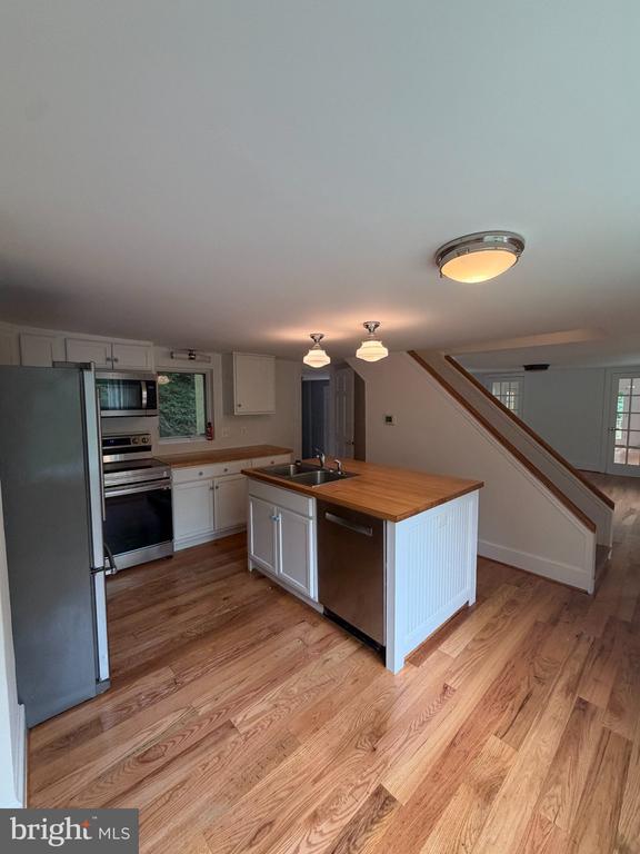 33709 CLIFTON FARM LANE