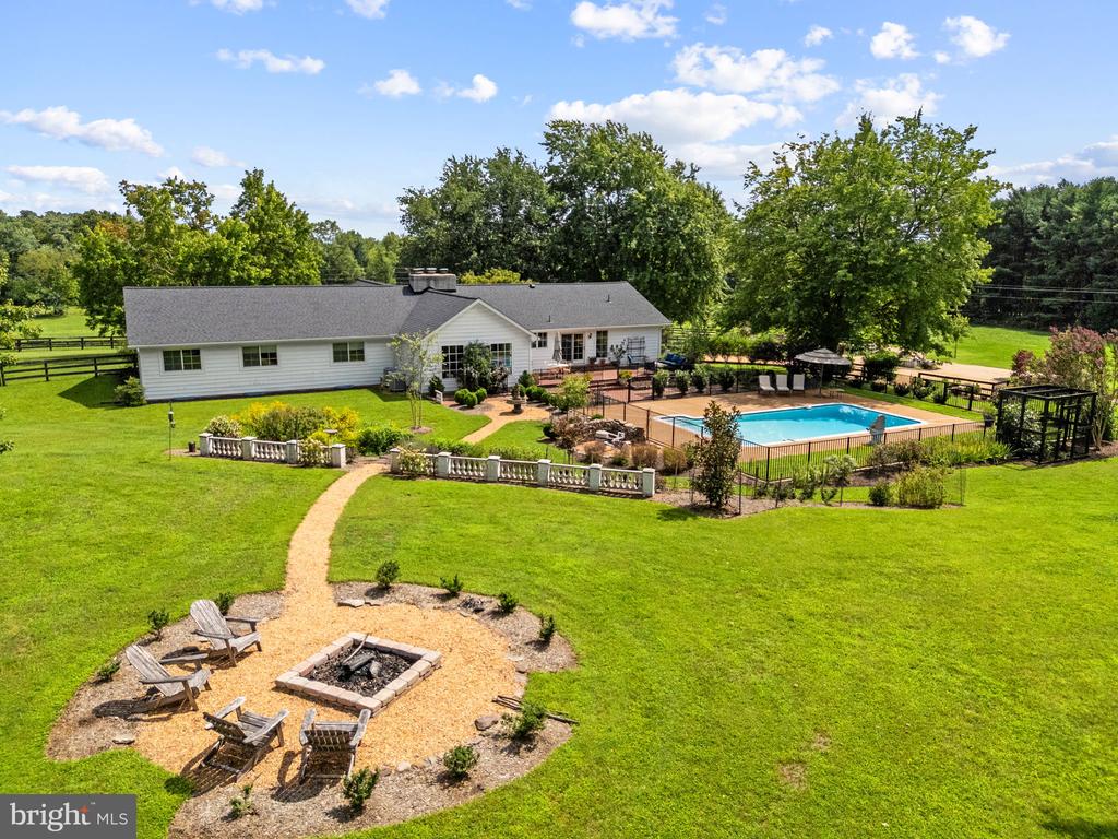 34994 WILLIAMS GAP ROAD