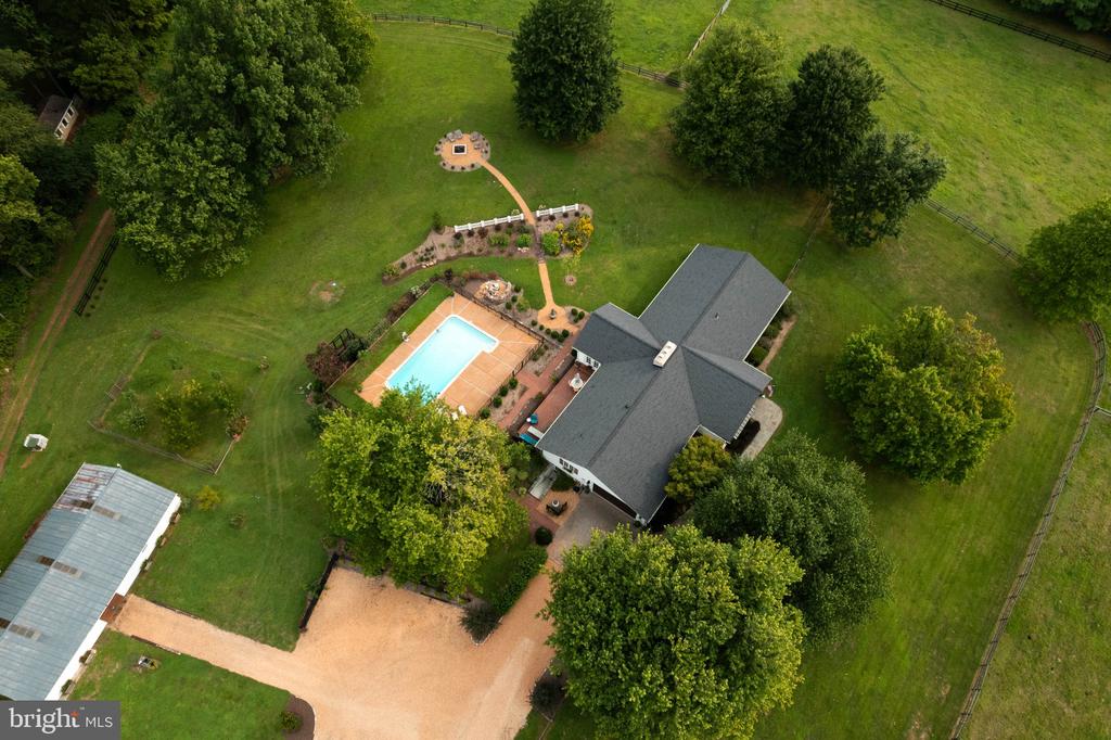 34994 WILLIAMS GAP ROAD