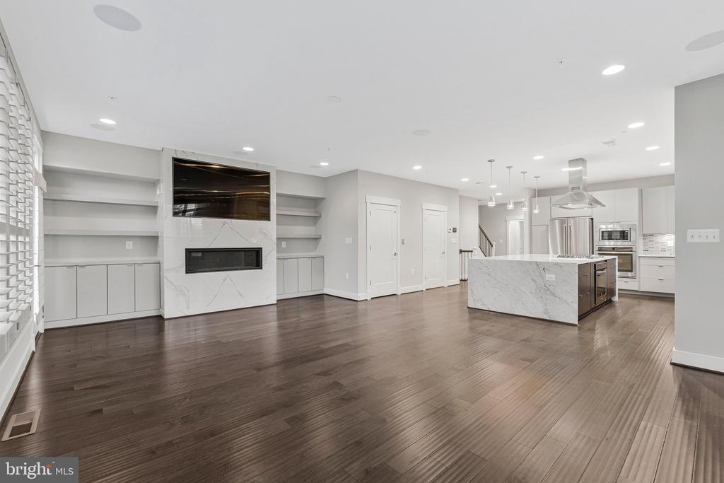 42384 SOAVE DRIVE