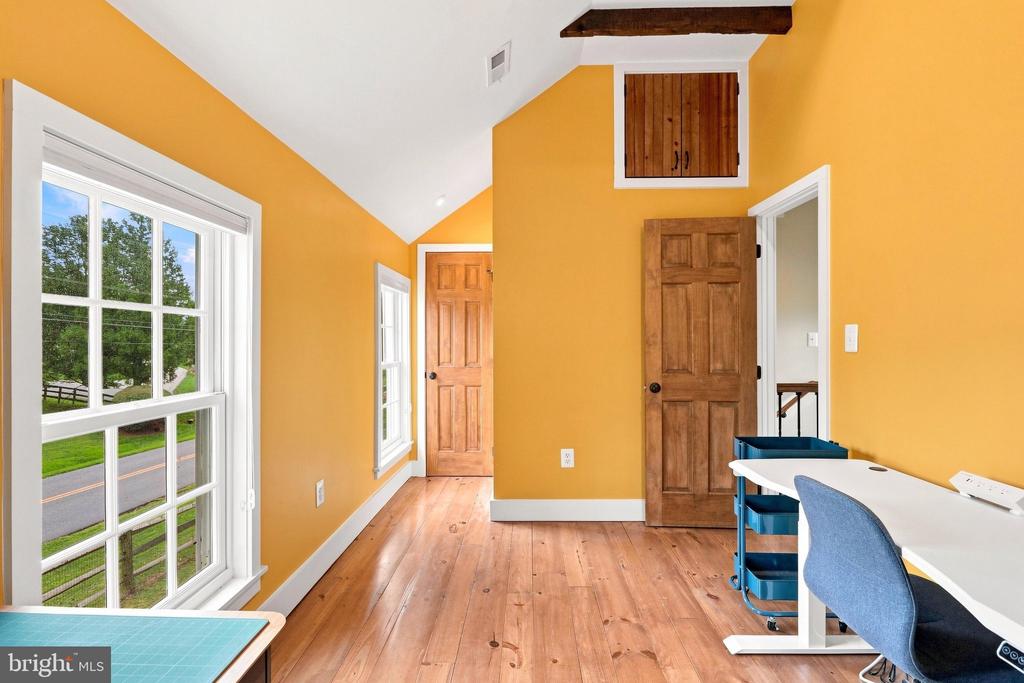 34141 SNICKERSVILLE TURNPIKE