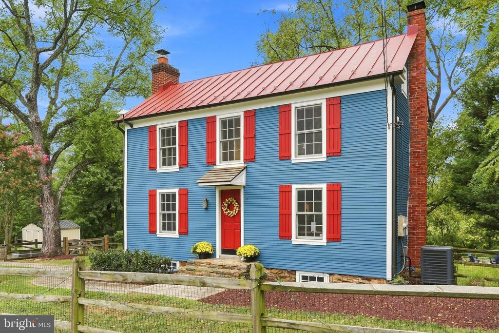 34141 SNICKERSVILLE TURNPIKE