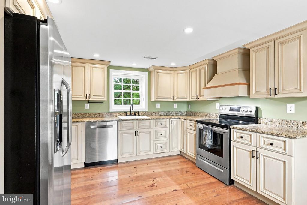 34141 SNICKERSVILLE TURNPIKE