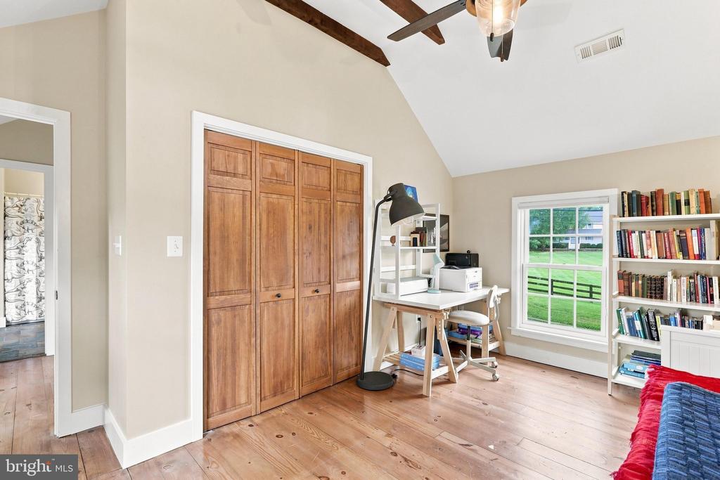 34141 SNICKERSVILLE TURNPIKE