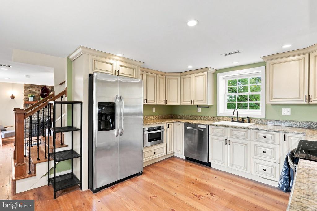 34141 SNICKERSVILLE TURNPIKE