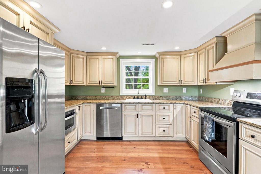 34141 SNICKERSVILLE TURNPIKE