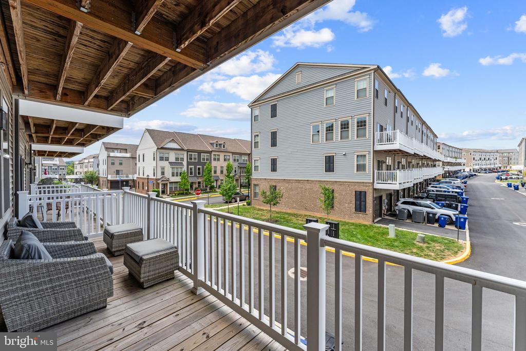 114 PETITE SIRAH TERRACE SE