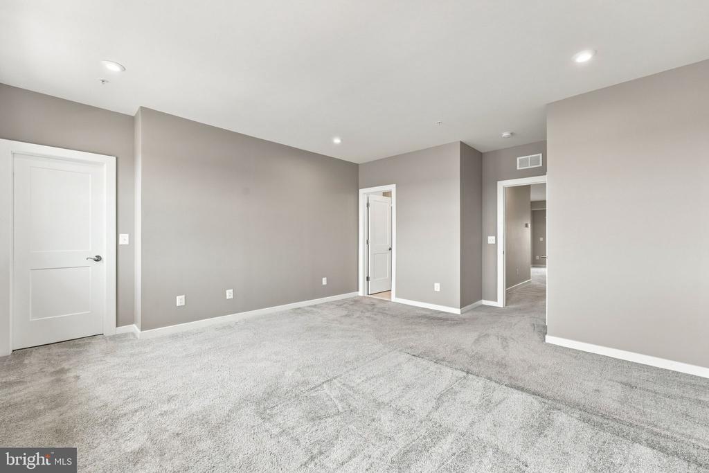 114 PETITE SIRAH TERRACE SE