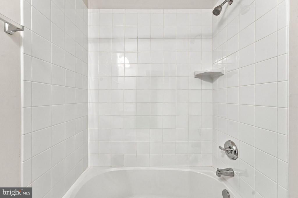114 PETITE SIRAH TERRACE SE