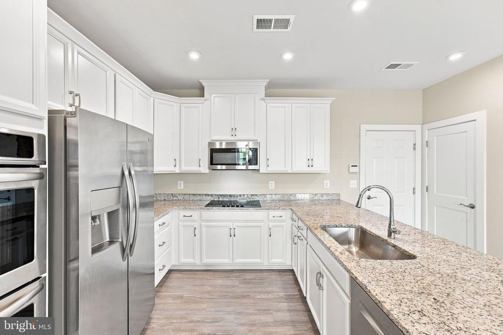 114 PETITE SIRAH TERRACE SE
