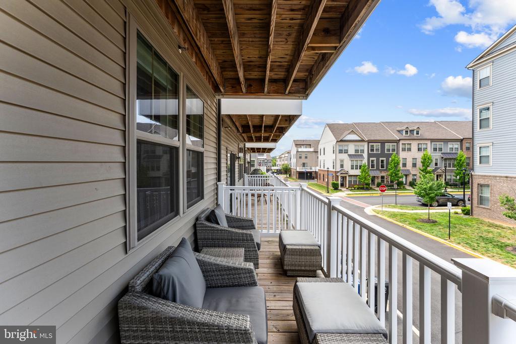 114 PETITE SIRAH TERRACE SE