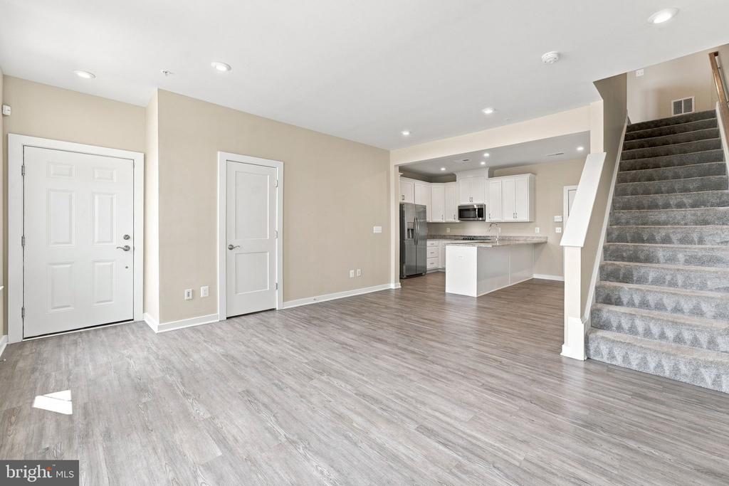 114 PETITE SIRAH TERRACE SE