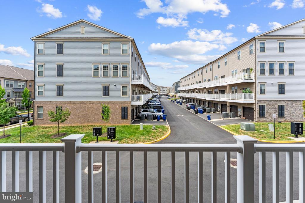 114 PETITE SIRAH TERRACE SE