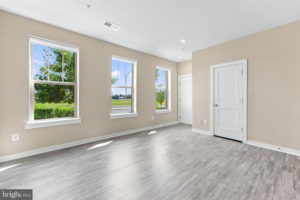 114 PETITE SIRAH TERRACE SE