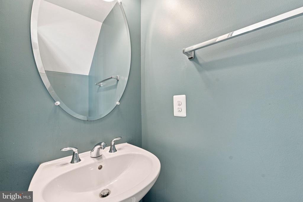 114 PETITE SIRAH TERRACE SE