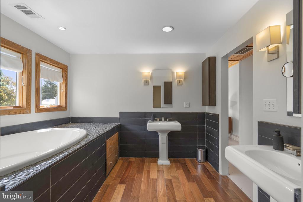 140 S 29TH STREET