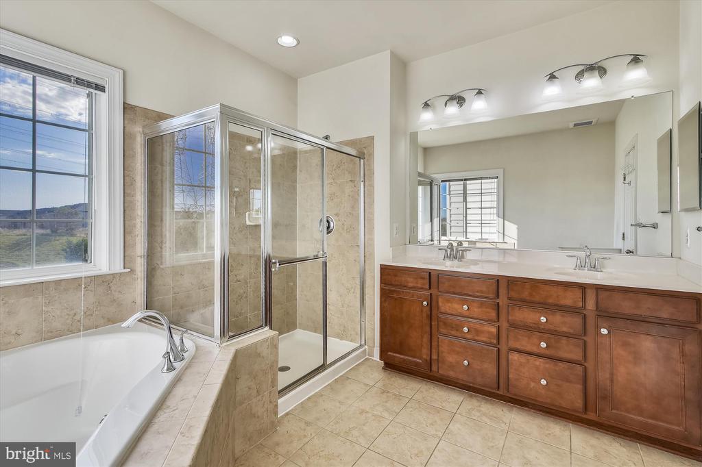 25202 PRAIRIE FIRE SQUARE