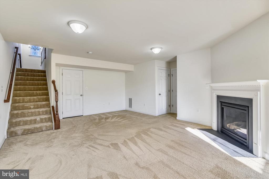25202 PRAIRIE FIRE SQUARE