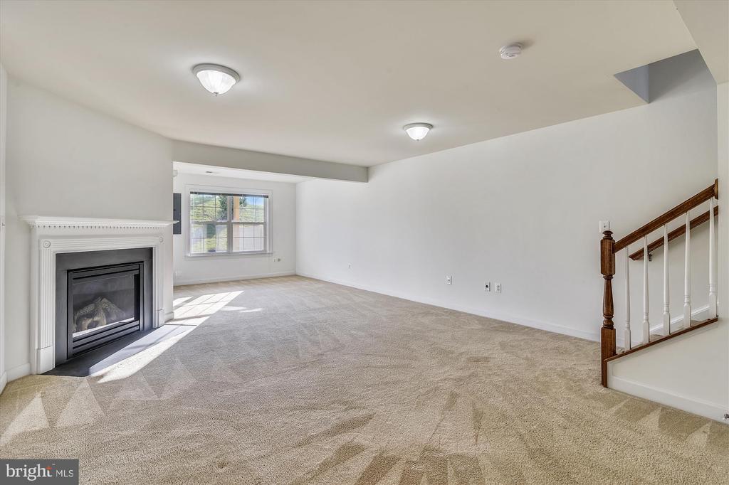 25202 PRAIRIE FIRE SQUARE
