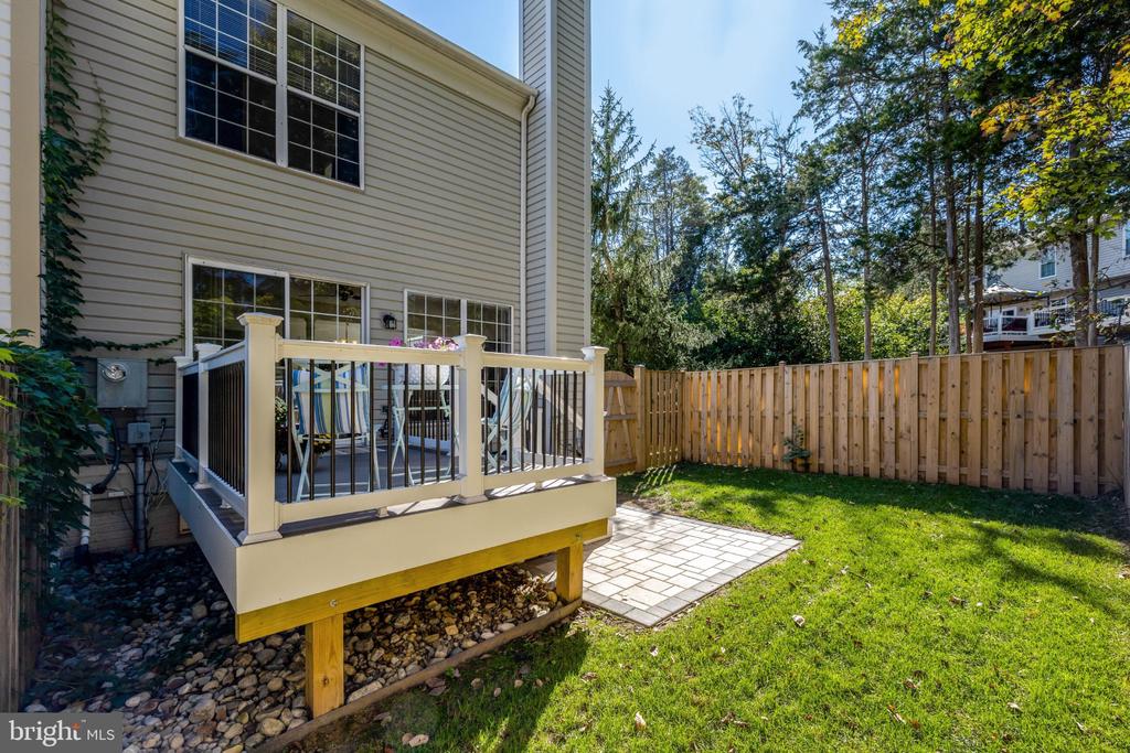 43309 PARLOR SQUARE