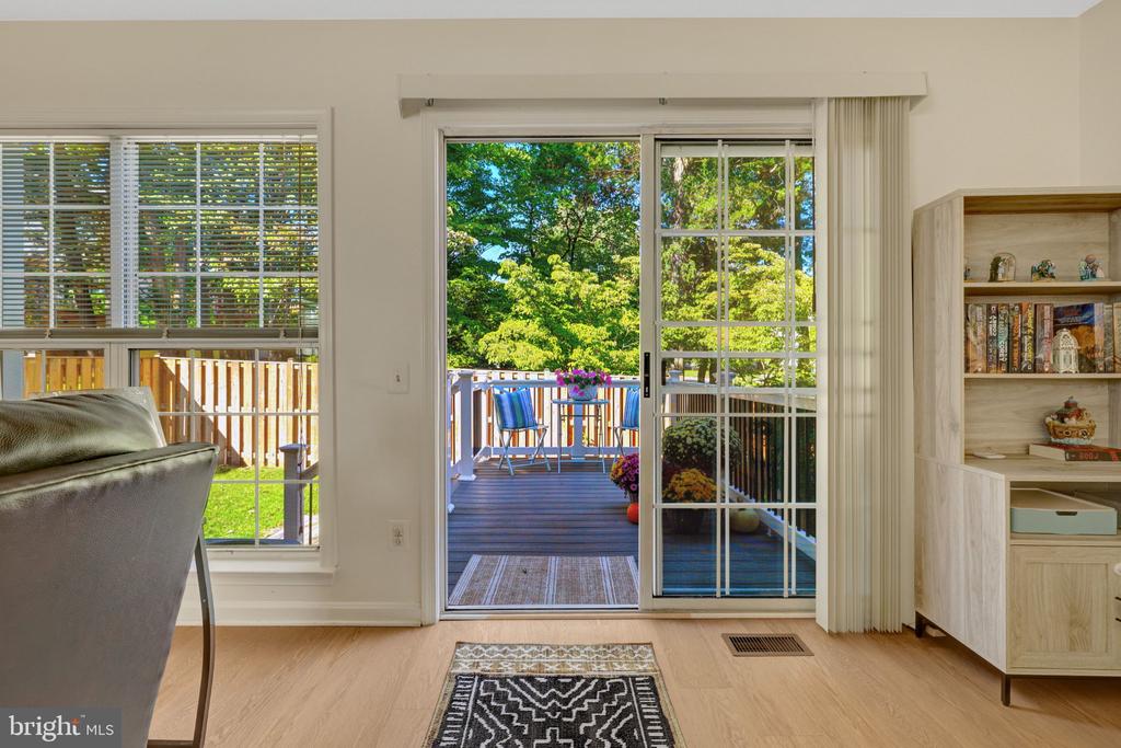 43309 PARLOR SQUARE
