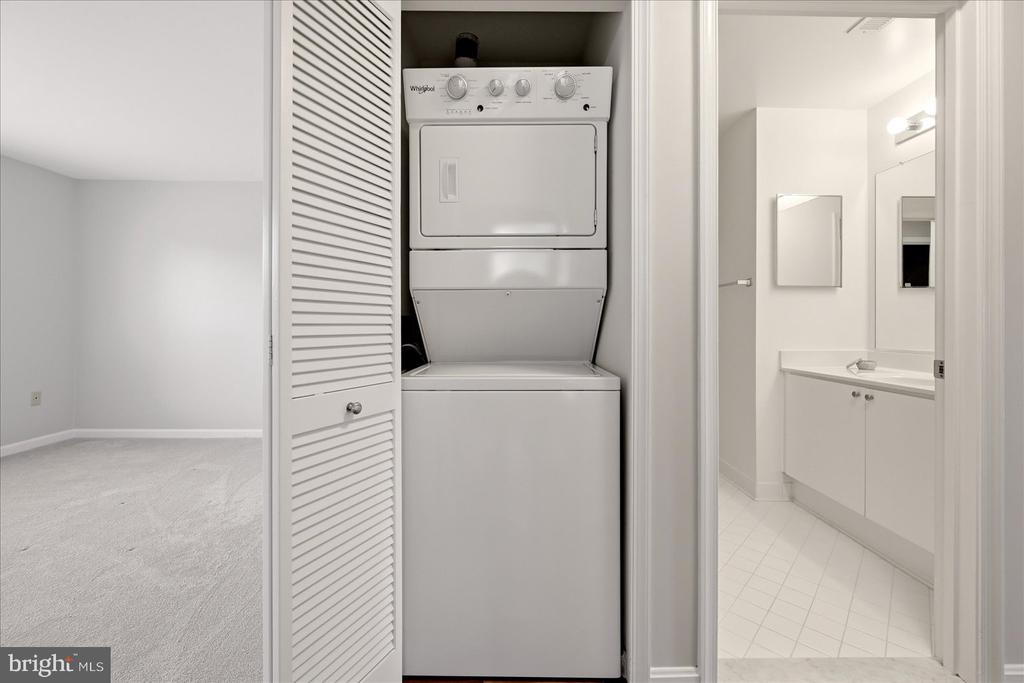 44118 NATALIE TERRACE Unit: 302