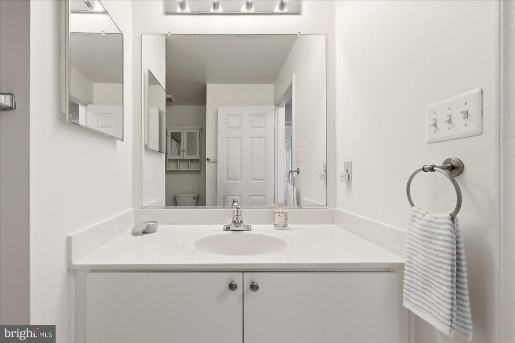 44118 NATALIE TERRACE Unit: 302