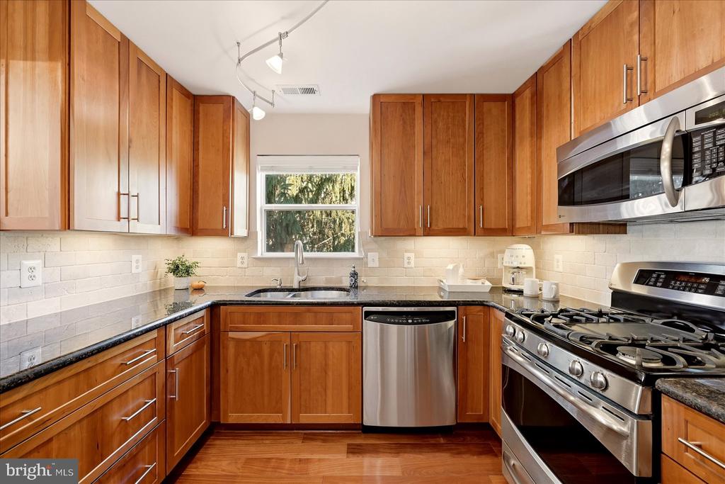44118 NATALIE TERRACE Unit: 302