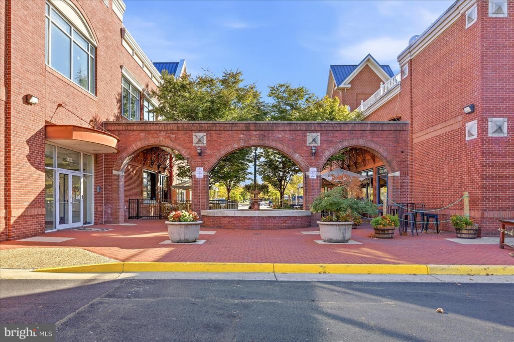 44118 NATALIE TERRACE Unit: 302