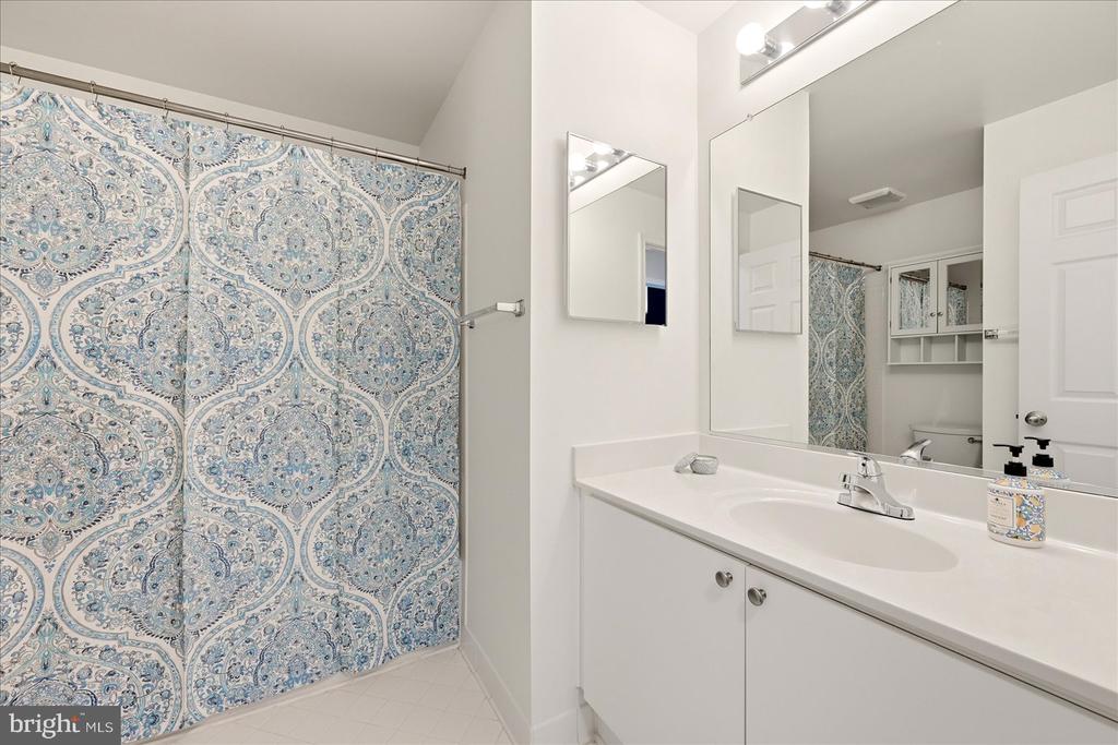 44118 NATALIE TERRACE Unit: 302