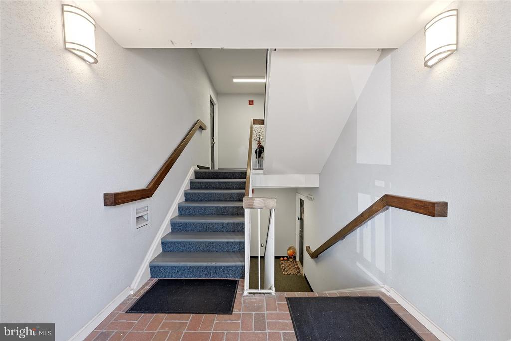 44118 NATALIE TERRACE Unit: 302