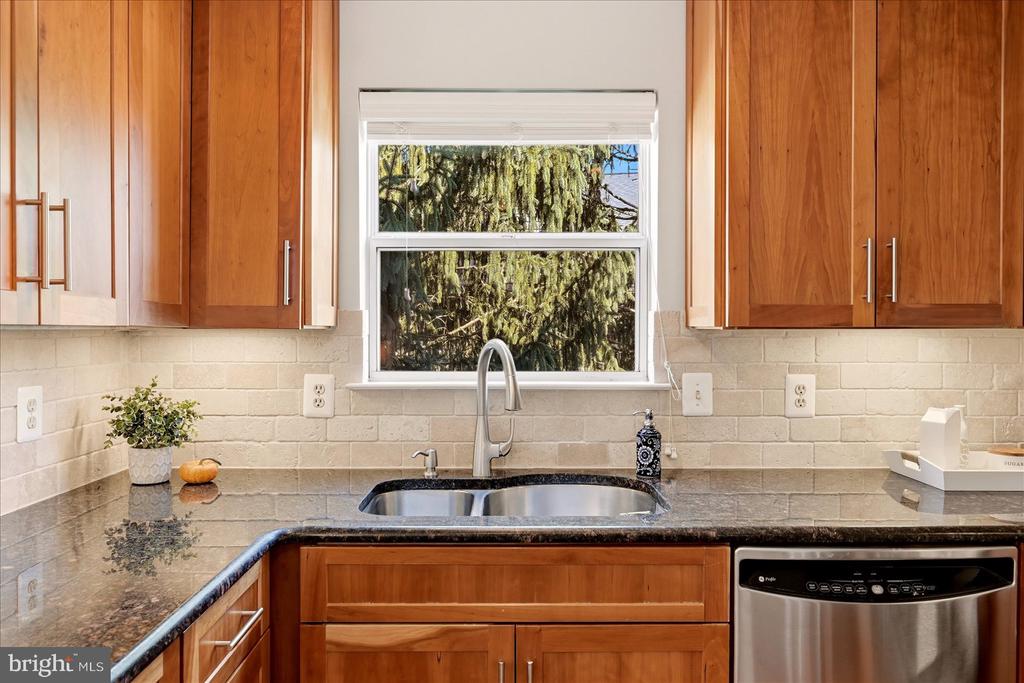 44118 NATALIE TERRACE Unit: 302