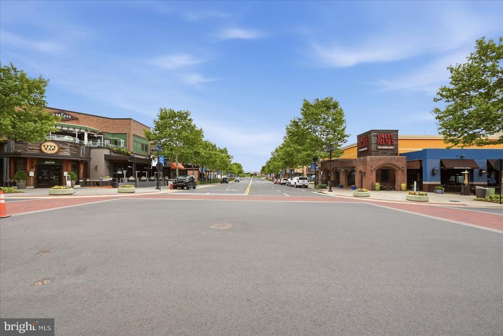 44118 NATALIE TERRACE Unit: 302
