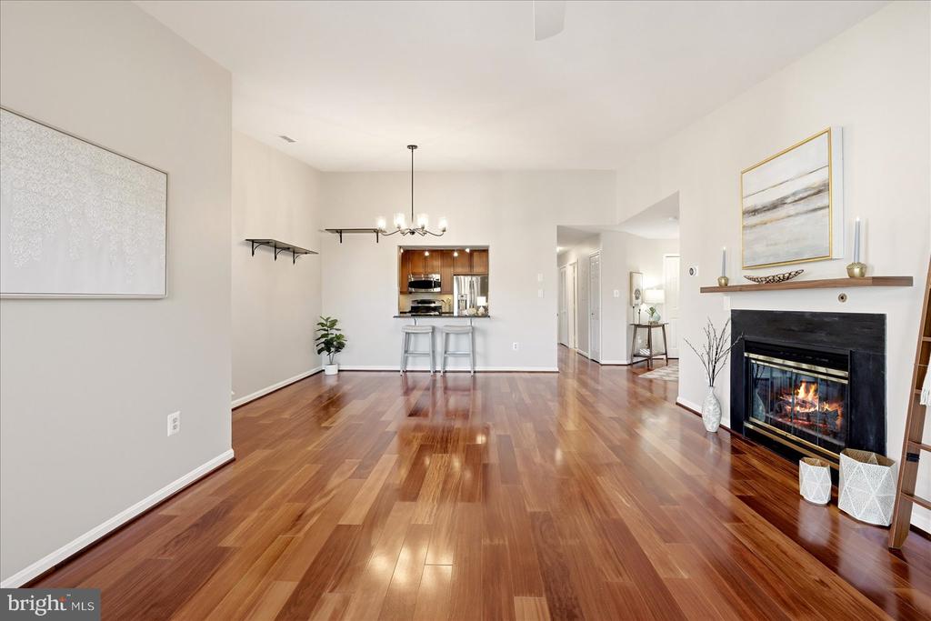 44118 NATALIE TERRACE Unit: 302