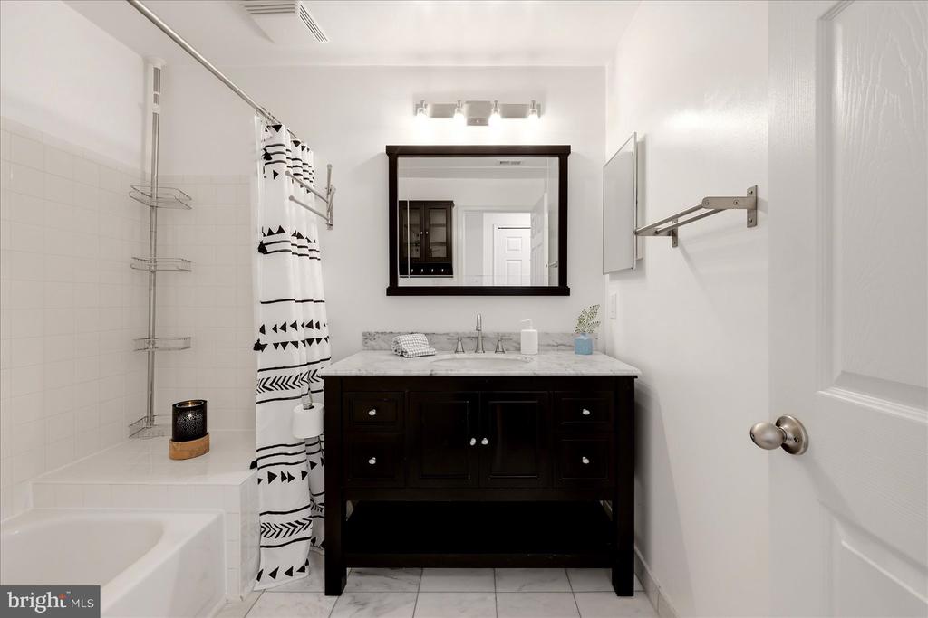44118 NATALIE TERRACE Unit: 302