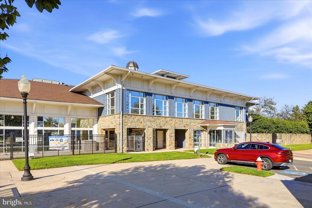 44118 NATALIE TERRACE Unit: 302