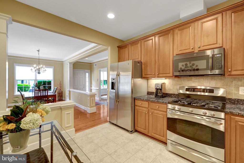 44426 SUNSET MAPLE DRIVE