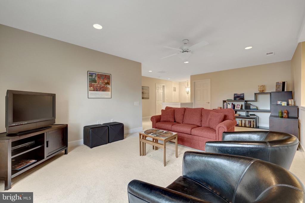 44426 SUNSET MAPLE DRIVE