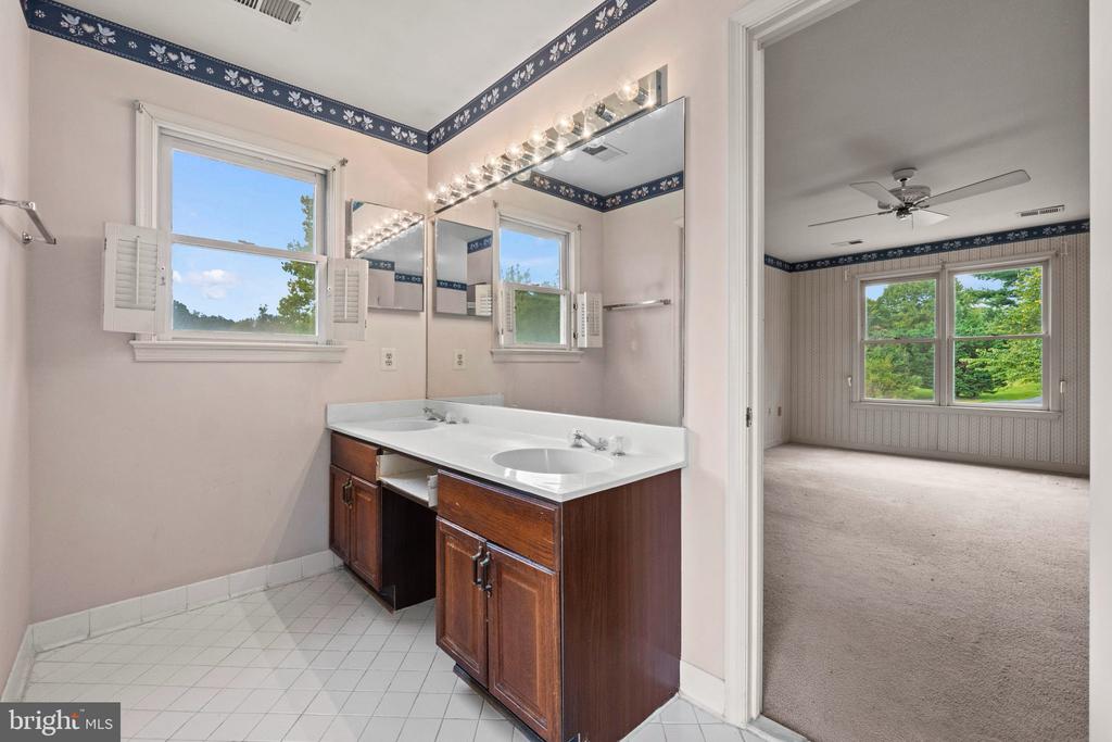 17400 TRANQUILITY ROAD