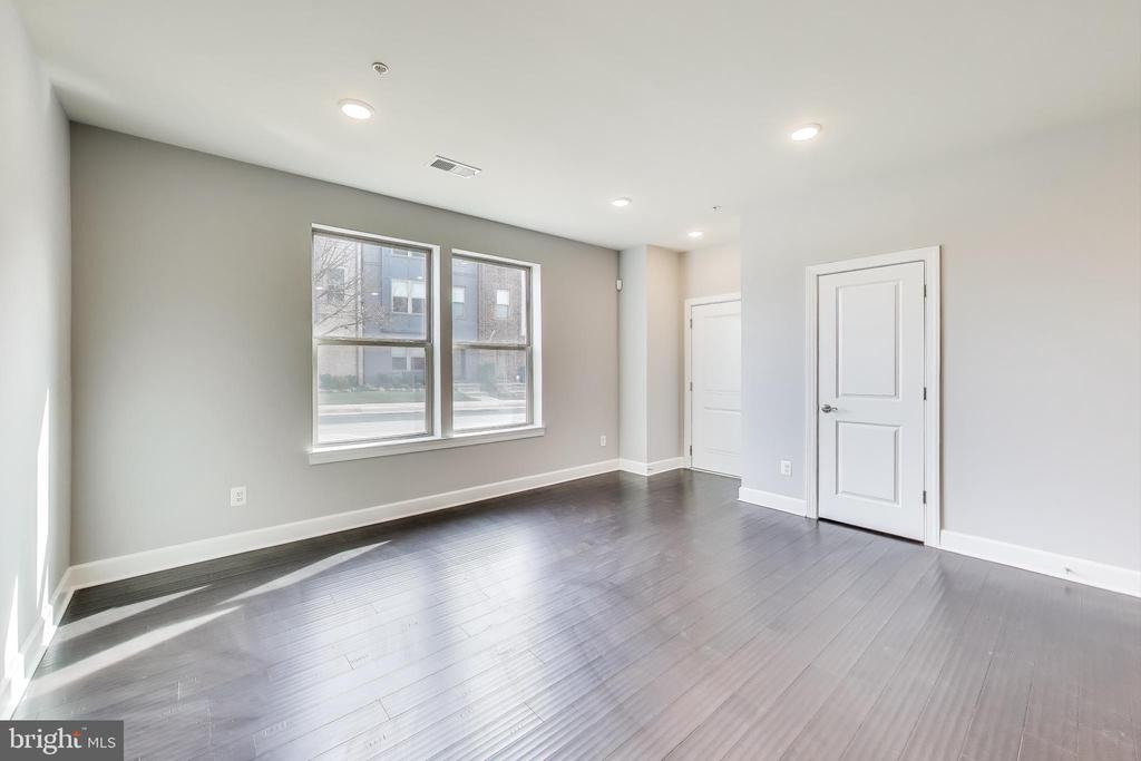 10473 RATCLIFFE TRAIL