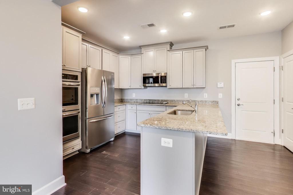 10473 RATCLIFFE TRAIL