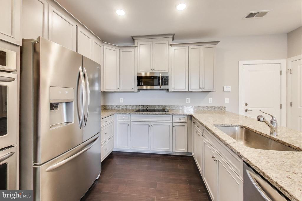 10473 RATCLIFFE TRAIL