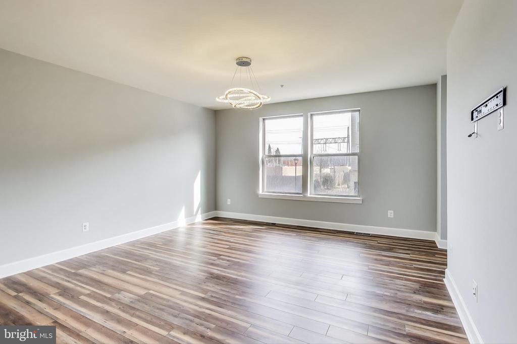10473 RATCLIFFE TRAIL