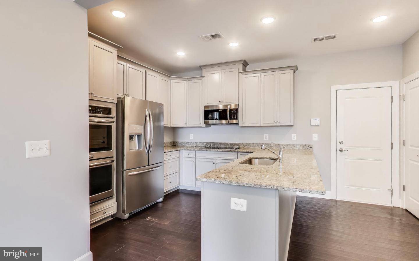 10473 RATCLIFFE TRAIL