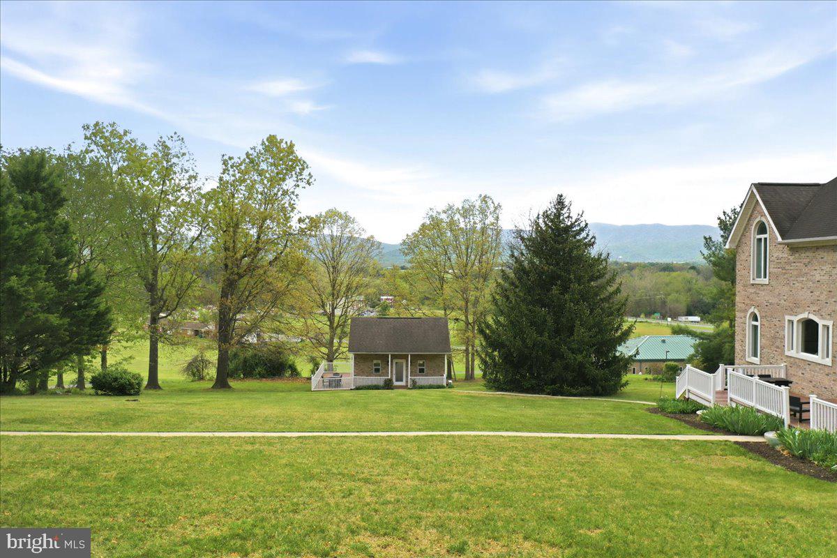 50 COTTAGE DRIVE