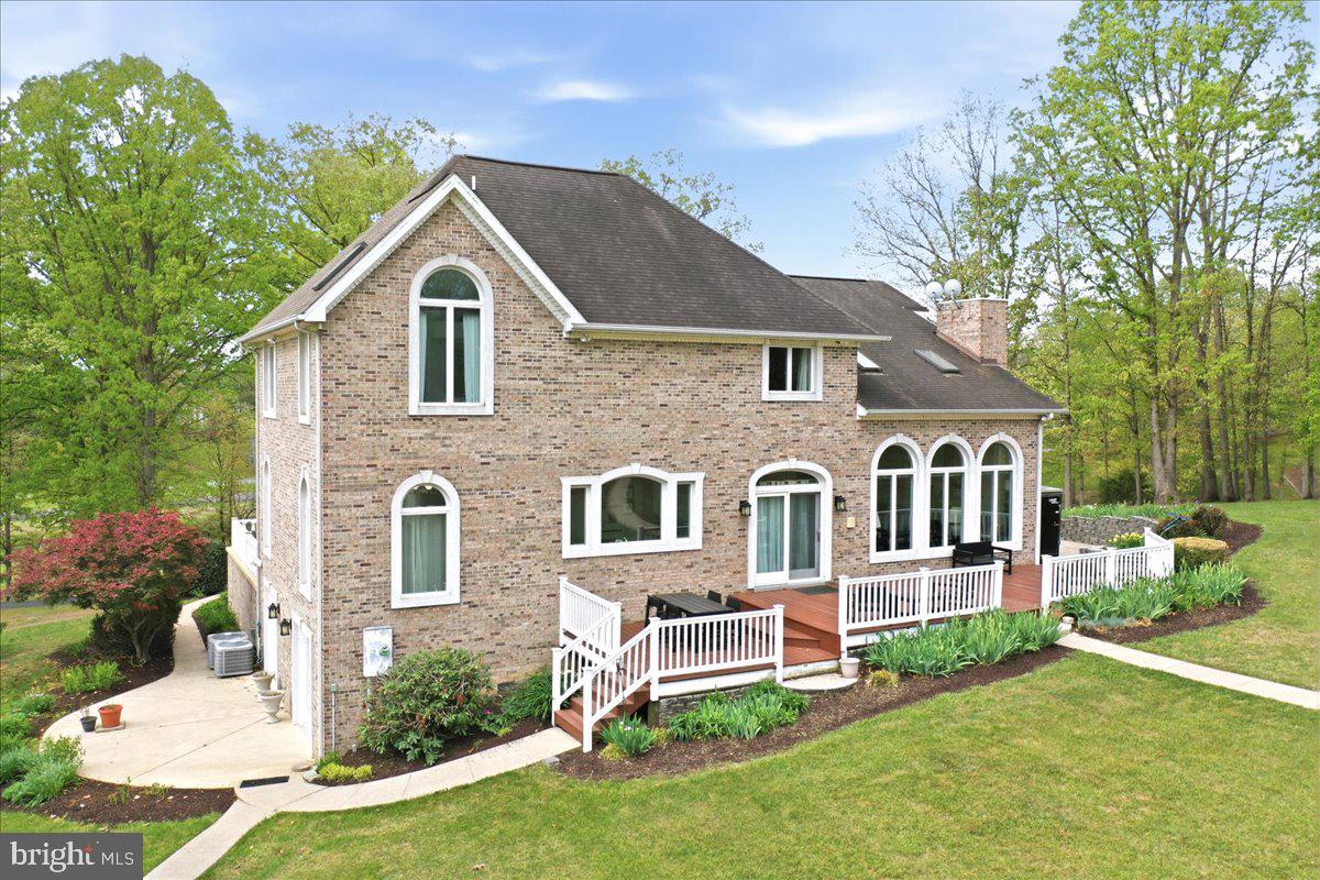 50 COTTAGE DRIVE